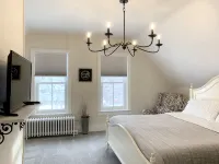 Spacious Home w/Hot Tub Near Lake Superior Walk to Restaurants, Breweries, Beach - balcony