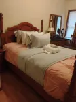 Cozy two bedroom House - Wi-Fi