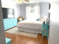 Blue Bayou - Charming home with heated pool, tiki and OPTIONAL BOAT DOCKAGE - مسبح خاص