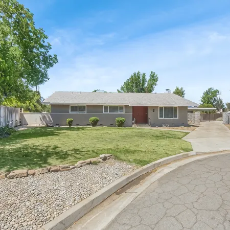 Fresno House| Air Hockey| Private Parking|4/2:Wow!