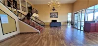 Super 8 by Wyndham Elk City - Motels