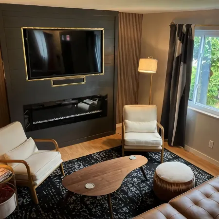 Stunning 2-bedroom Home w/ WiFi, AC in Brookline Pittsburgh,PA
