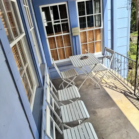 Charming 3-2 bedroom bungalow, WiFi, central AC, central Austin. Walkable!