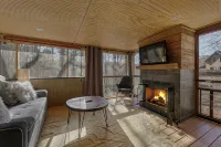 Cozy Waterfront Escape Near Helen & Vineyards Free Night with 3 Night Stay - Chalets