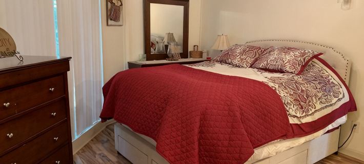 Round Cabin - 5 min to Bedford - Deck - Hike- Golf - Across Omni Bedford Springs Hotels in Bedford County