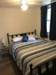 Cozy cottage across from the Lake - Wifi