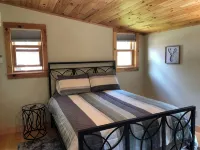 Lovely, Secluded Cabin in Vermont's "Land of Lakes and Ponds" - Alphydda