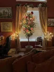Beautiful, luxurious 4-bed, 3.5 baths w/recreation - con encanto