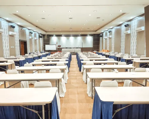 Wonua Monapa Hotel Resort Business Facilities Photos