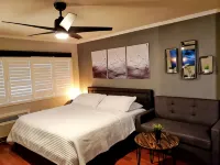 Studio walking distance to Stadium & Nightlife! - Condos