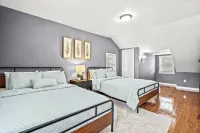 3BR1.5BA Retreat - Near Airport - Homestays