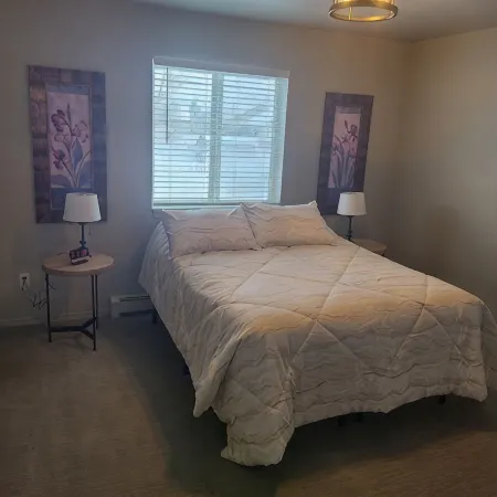 single/multi family 4 bed 2 bath 2 garage