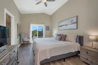 Gorgeous Vacation Home - Trails, Golf & Dining - 民泊