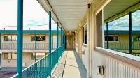 Silver Star Motel - 2-Star