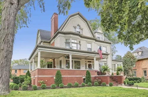 Grand Suite in B&B Historical 1896 Georgian Revival Manor in Green Bay - ブティック