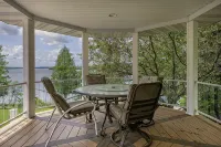 Lakefront Northwoods Winter/Summer Wonderland Updated 3 Bedroom House Sleeps 8 - 3-Star