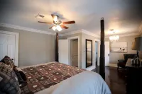 30 Second Walk To Downtown - Boutique