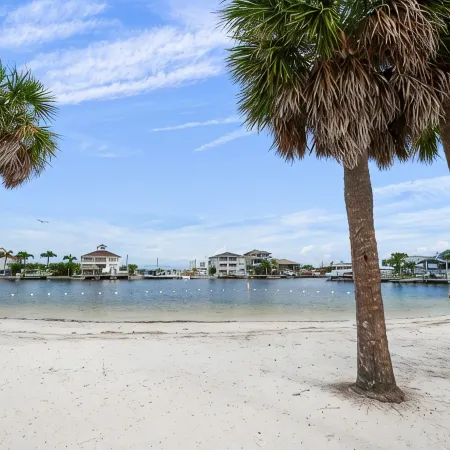 Waterfront Vacation Getaway