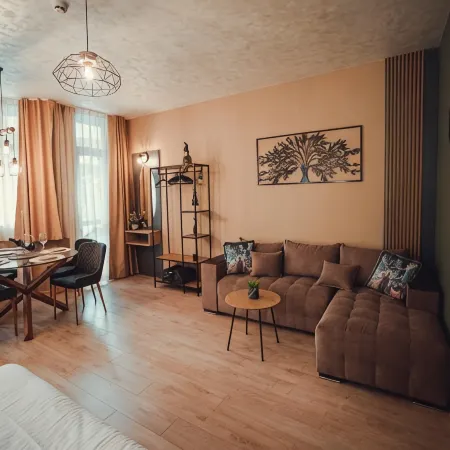 Persey Flora Apartments