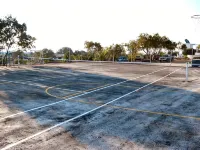 Blue Beach Villas Apartments - parking