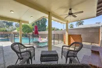 Pool - Game Room - FirePit - Free Parking - Sleeps 12 - Riverside Summer Getaway - Homestays