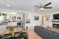 Renovated Hidden-Gem Minutes from Downtown Denver with coffee bar - บังกะโล