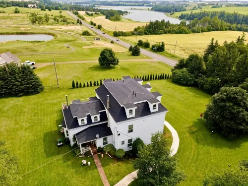 The New Glasgow Inn - B&Bs (Bed and breakfast)