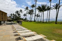 Exceptionally Remodeled Oceanfront, Sunsets,  A/C, King bed Hale Kai O Kihei - พร้อมWifi