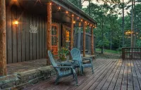 3Br Cabin, Hot Tub, Mountain View, Firepit, Playset, Pets OK, Sleeps 8 - Homestays