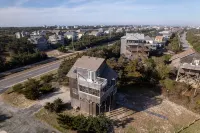 Semi-Oceanfront home with direct access to the beach! - Parvekkeita