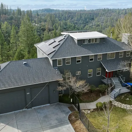 Breathtaking Sierra Foothills Sunset Views w/Hot Tub, Volleyball, and EV Charger