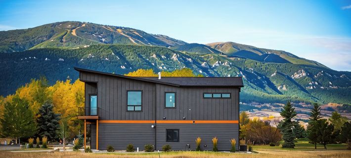 Shred Lodge - Luxurious modern home on the golf course with 180 degree views Hotels in Red Lodge