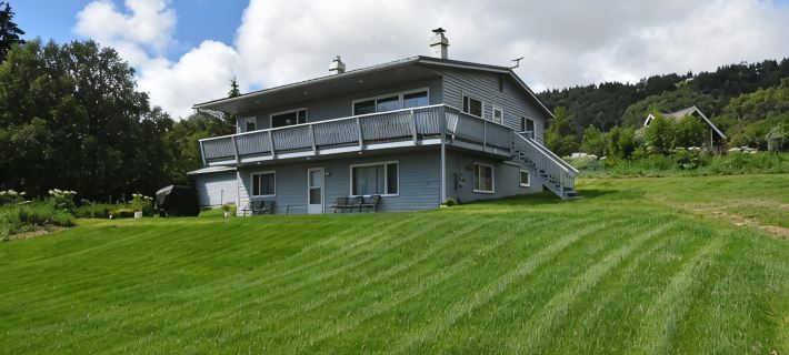 HomerHouse907 Family Friendly-5BR, 3BA, close to town. Huge yard, great stay! Hotele w: Homer