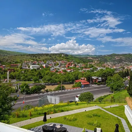 Sheraton Grand Tbilisi Metechi Palace