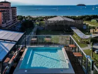 Spot Jurere Sophistication by the Sea - Spj's Hotels near Daniela