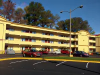 Diamond Inn & Suites - Balcony