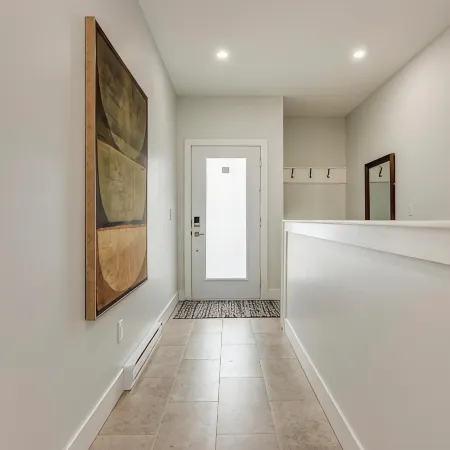 Exquisitely Honeygold Apartments-1 Bedroom