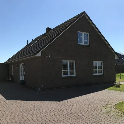 5 Bedrooms, 2 Bathrooms, 9 Persons, Detached, Fireplace, Garage, Terrace, Playground, Garden - 3-Star