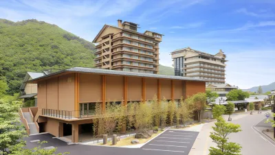 ホテル華の湯　離れ松林亭 郡山のホテル