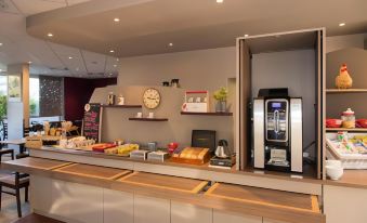 Brit Hotel Tours Sud – le Cheops
