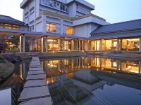 Kansuitei Kozeniya Hotels near Warabekan