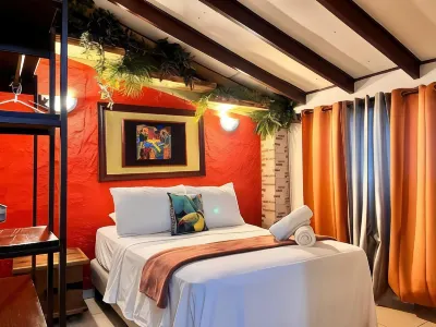 Panama House Bed & Breakfast Hotels in 