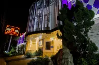 Point Motel Hotels in Pingzhen District
