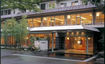 Shimobe Hotel