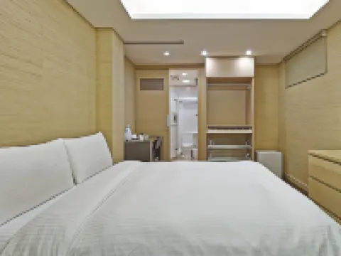 Nightwalk 59 Hotels near Chiang Kai-Shek Shilin Residence