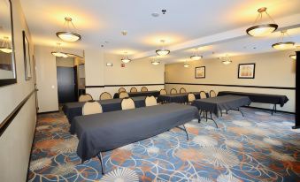 Days Inn & Suites by Wyndham la Crosse/Onalaska