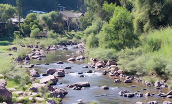 Yellowstone Camps Resort Sapan