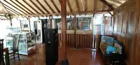 Limasan Mbah Darmo Hotel a Tepus