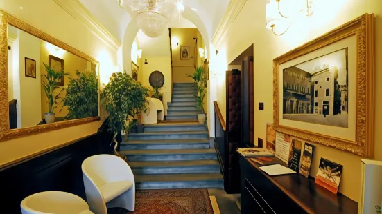聖吉內肖阿爾貝格聖特拉雷飯店