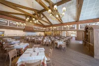 PortAventura Hotel Colorado Creek - Includes unlimited access PortAventura Park & 1 Ferrari Land Hotels in La Canonja